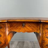 Coiffeuse de style Louis XV marquetée, XXe siècle