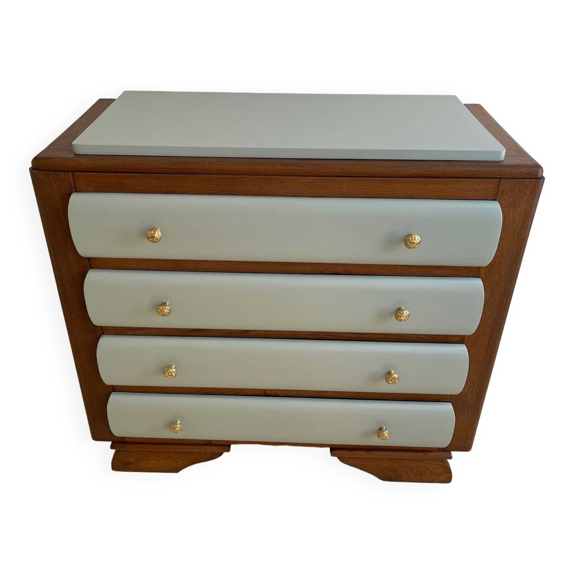 Commode vert pâle