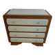 Commode vert pâle