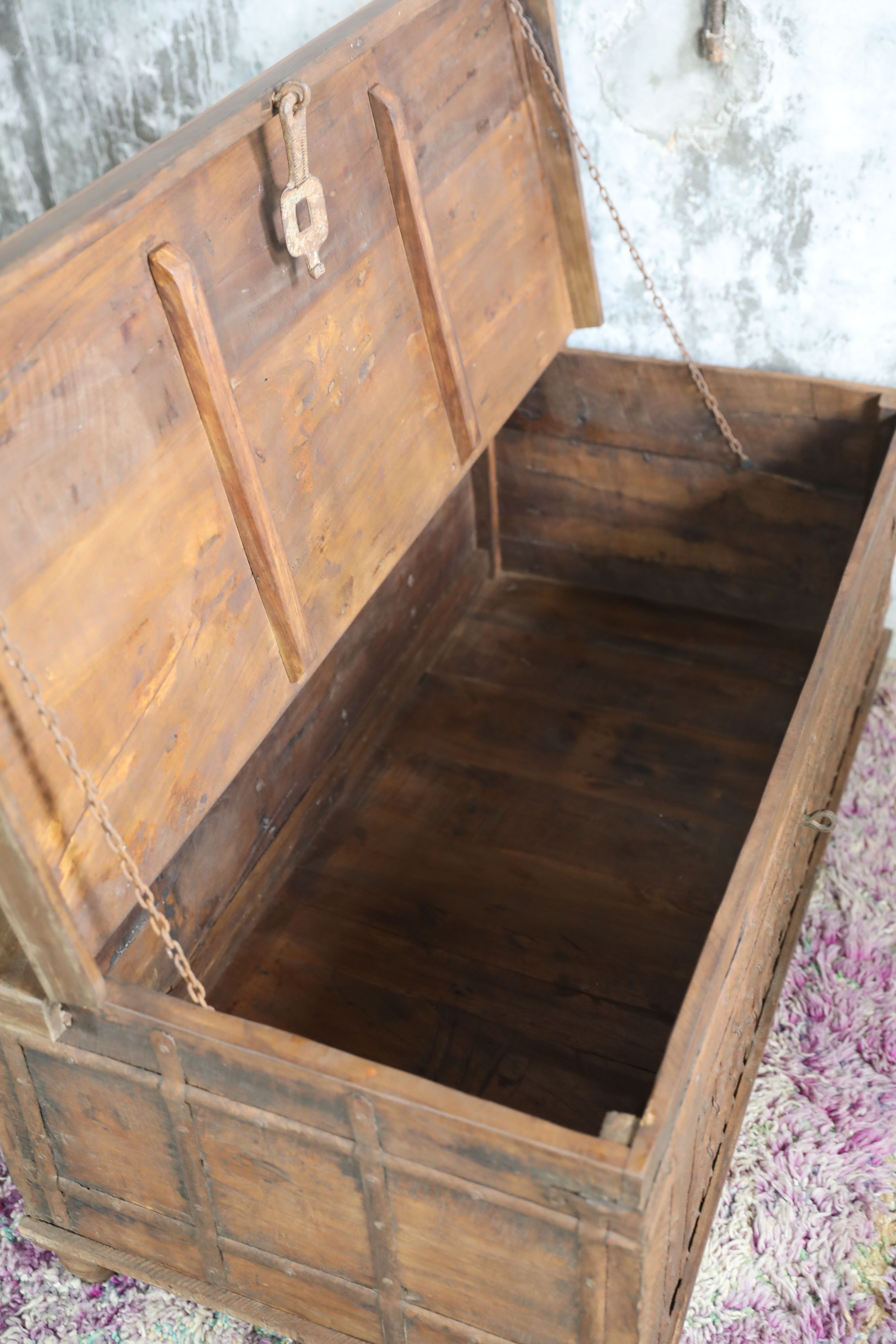 Indian low chest, coffee table in natural teak and metal, unique piece
