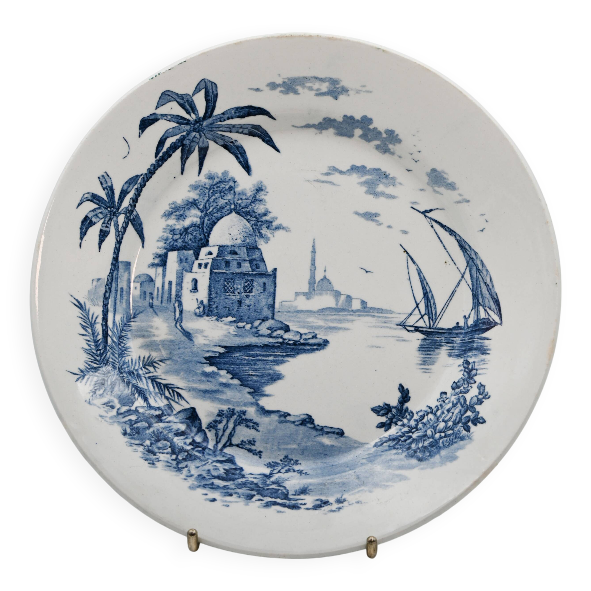Gien plate seen from the Orient