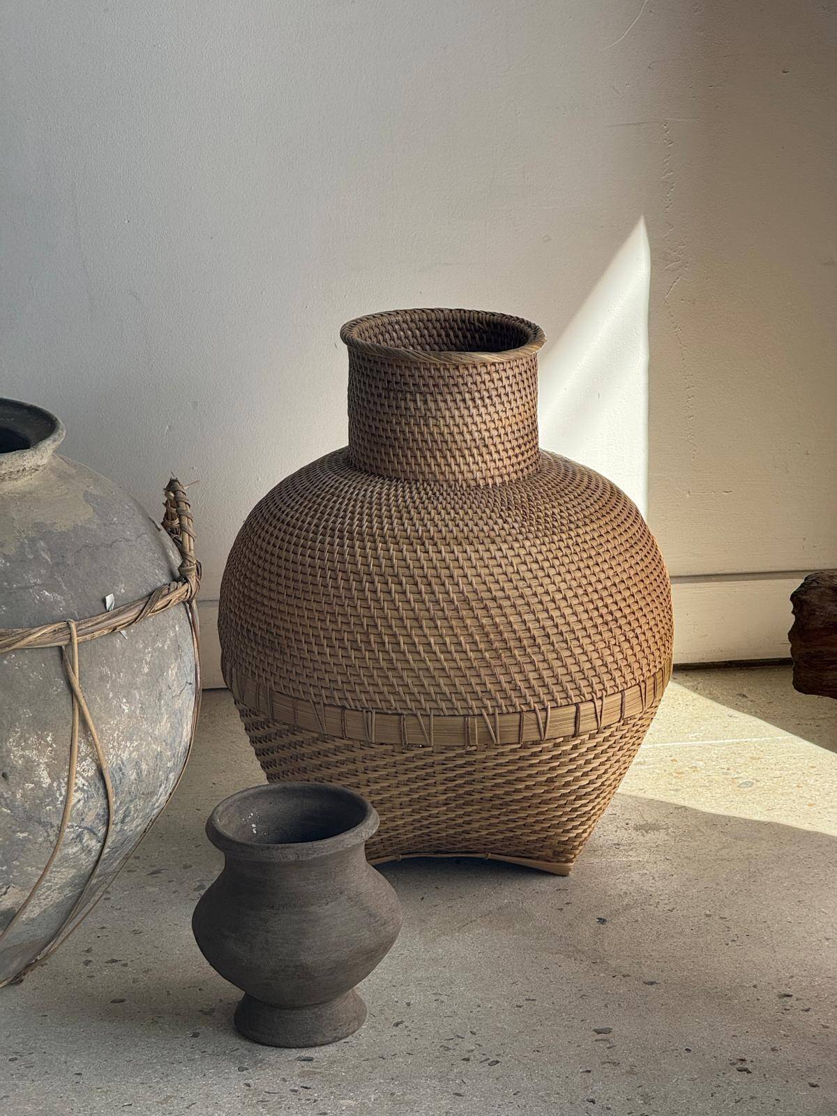 Basket jar in traditional Indonesian wickerwork H48 D40