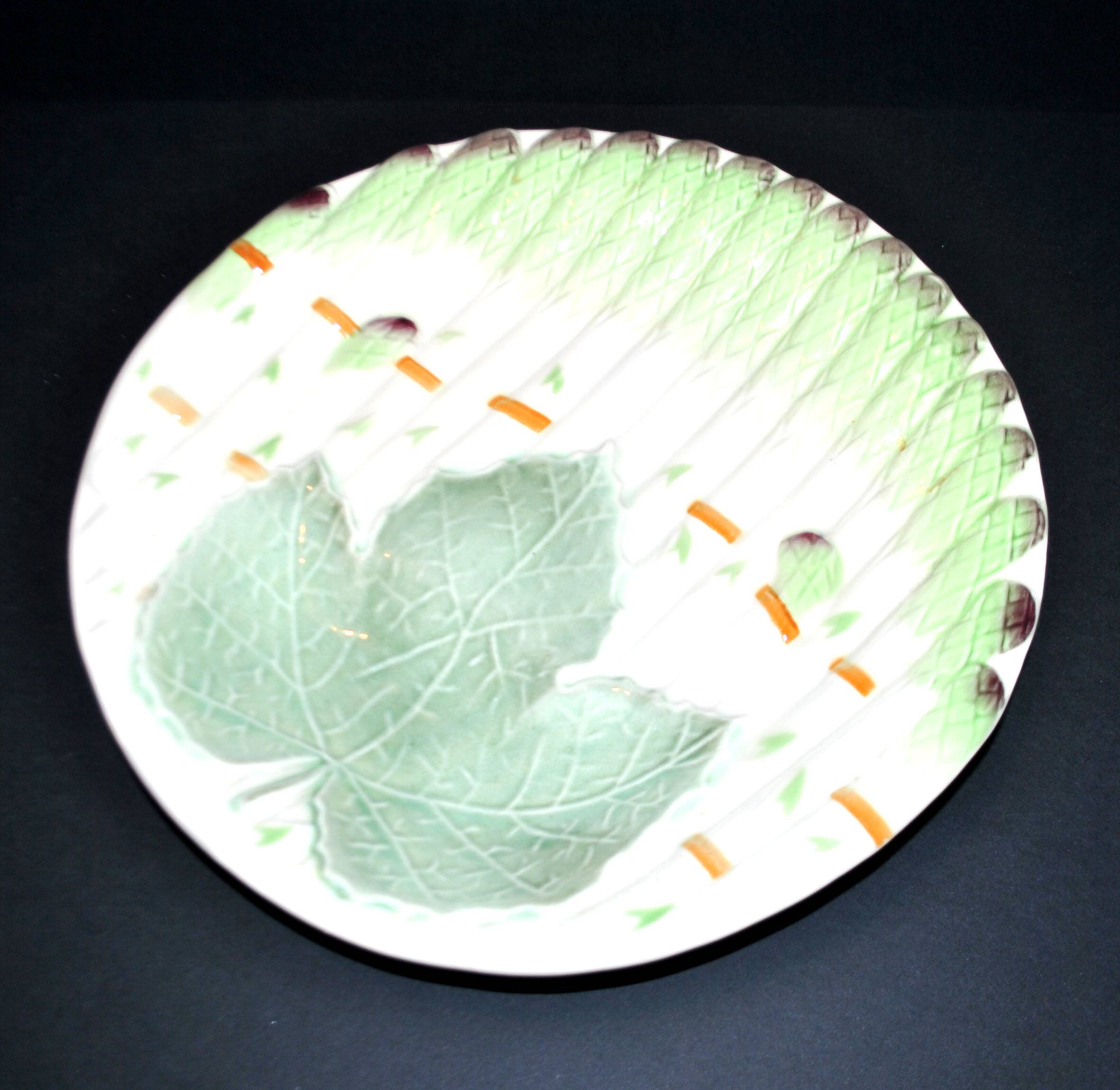 Asparagus dish in green slip SALINS St Clément?