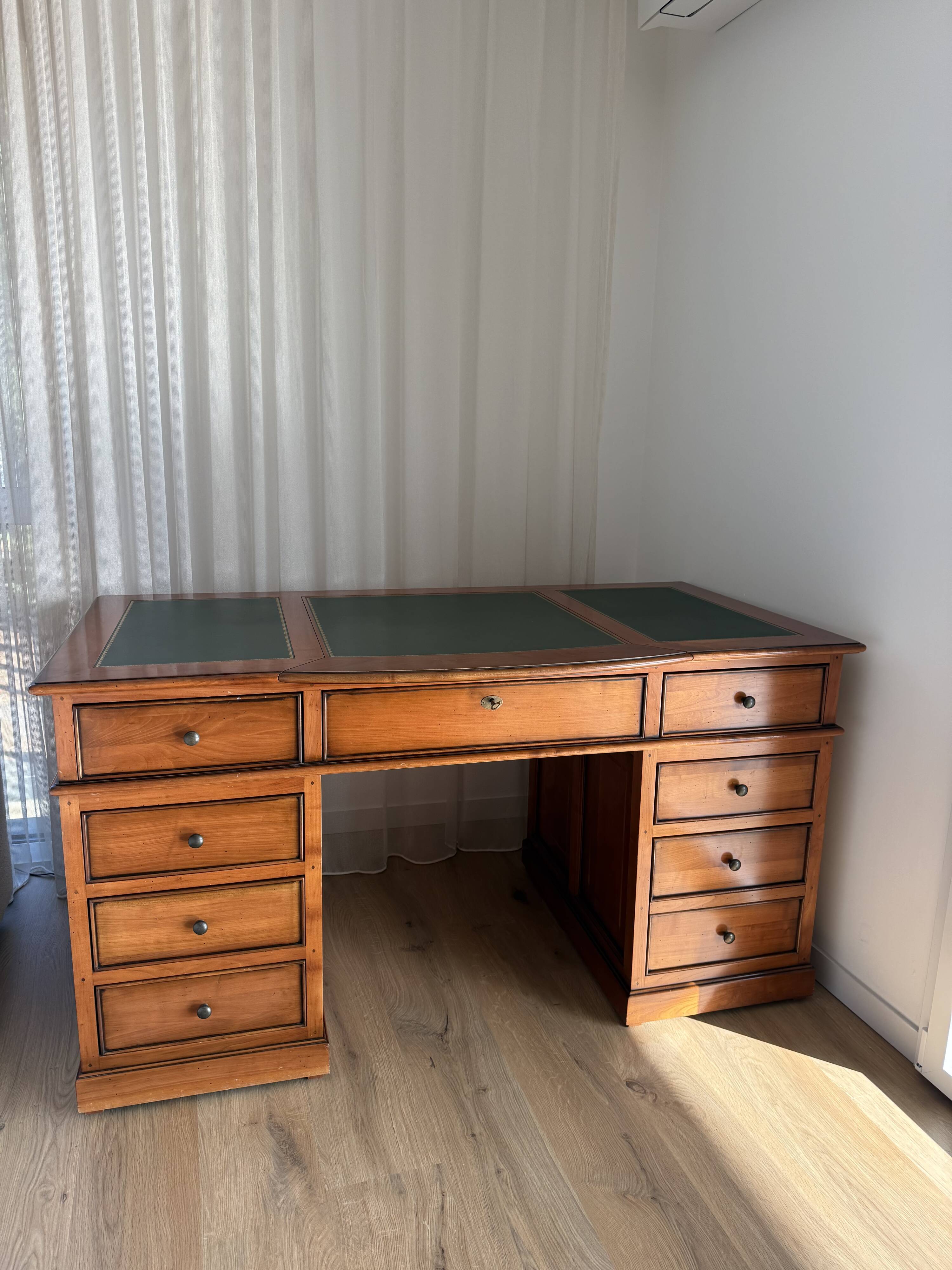 Minister Louis-Philippe's desk in solid cherry wood and leather.