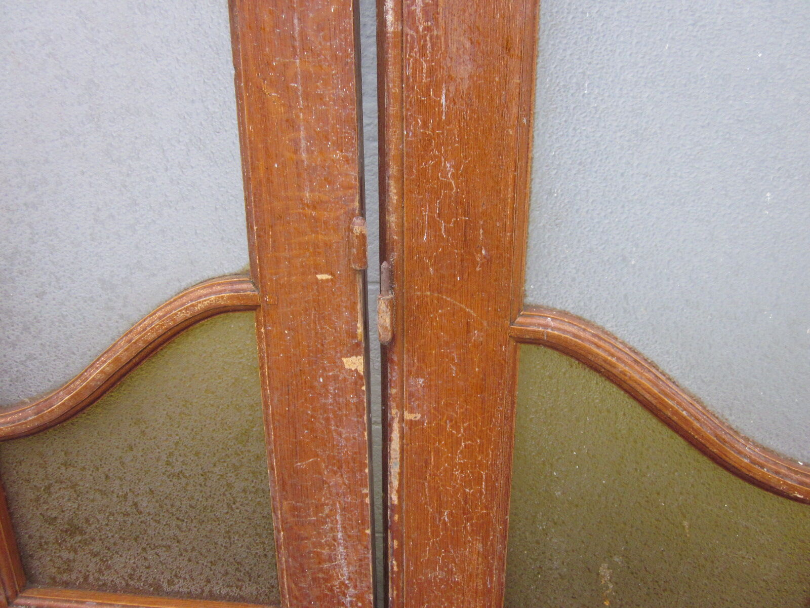 separation of 3 gates of 20 years