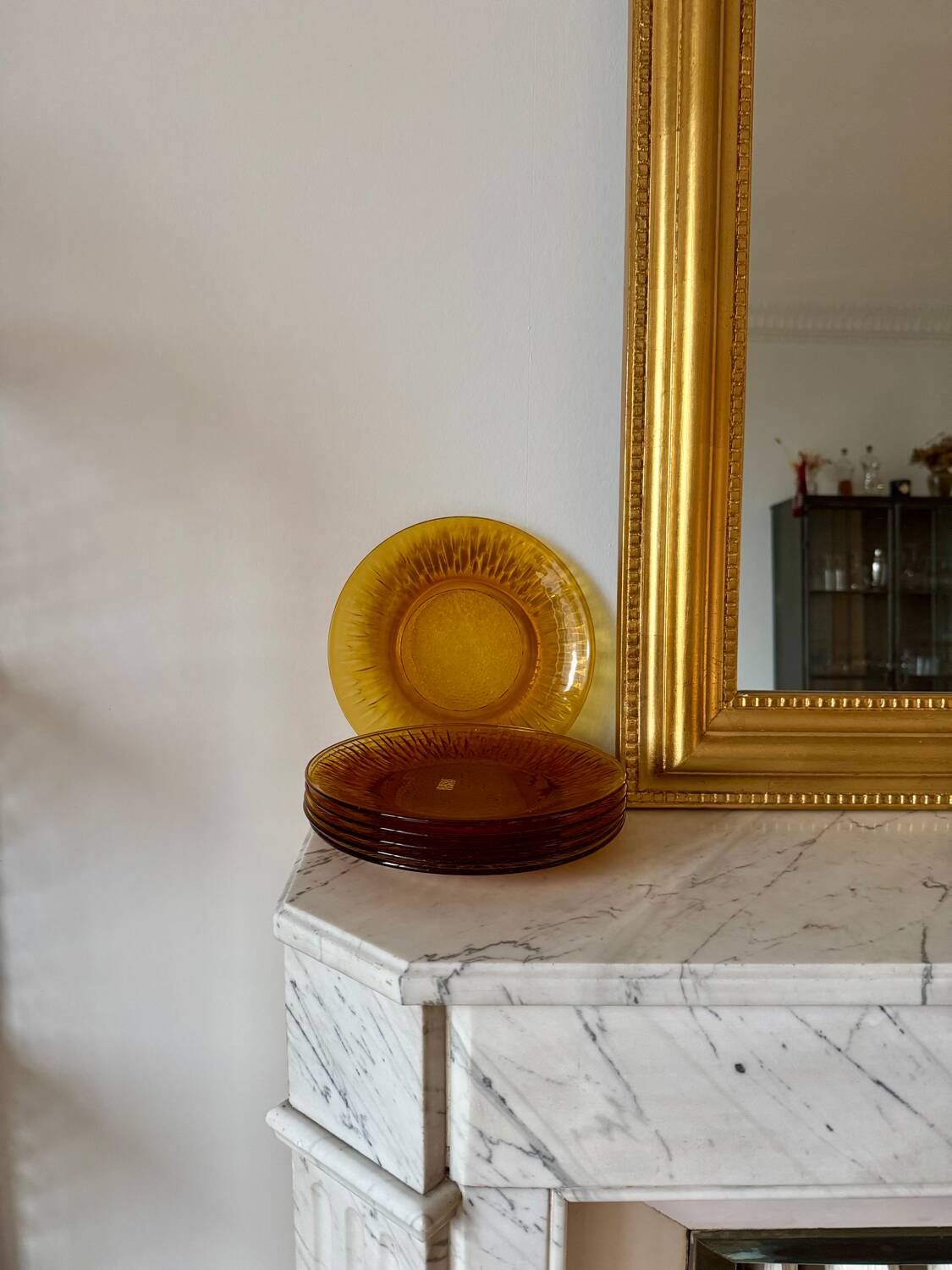 The 6 amber plates Vereco