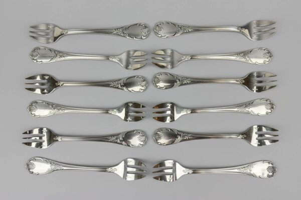 Lot de 12 fourchettes à huîtres Christofle modèle Marly – neuves sous blister, boîte d’origine scellée