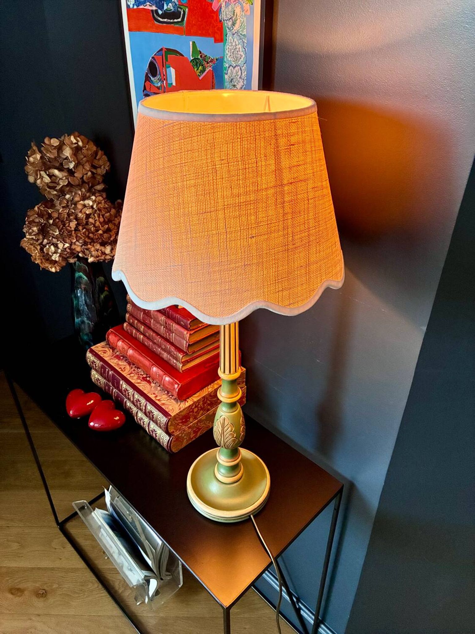 Lampe "Cottage" en bois sculpté, 1970