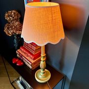 Lampe "Cottage" en bois sculpté, 1970