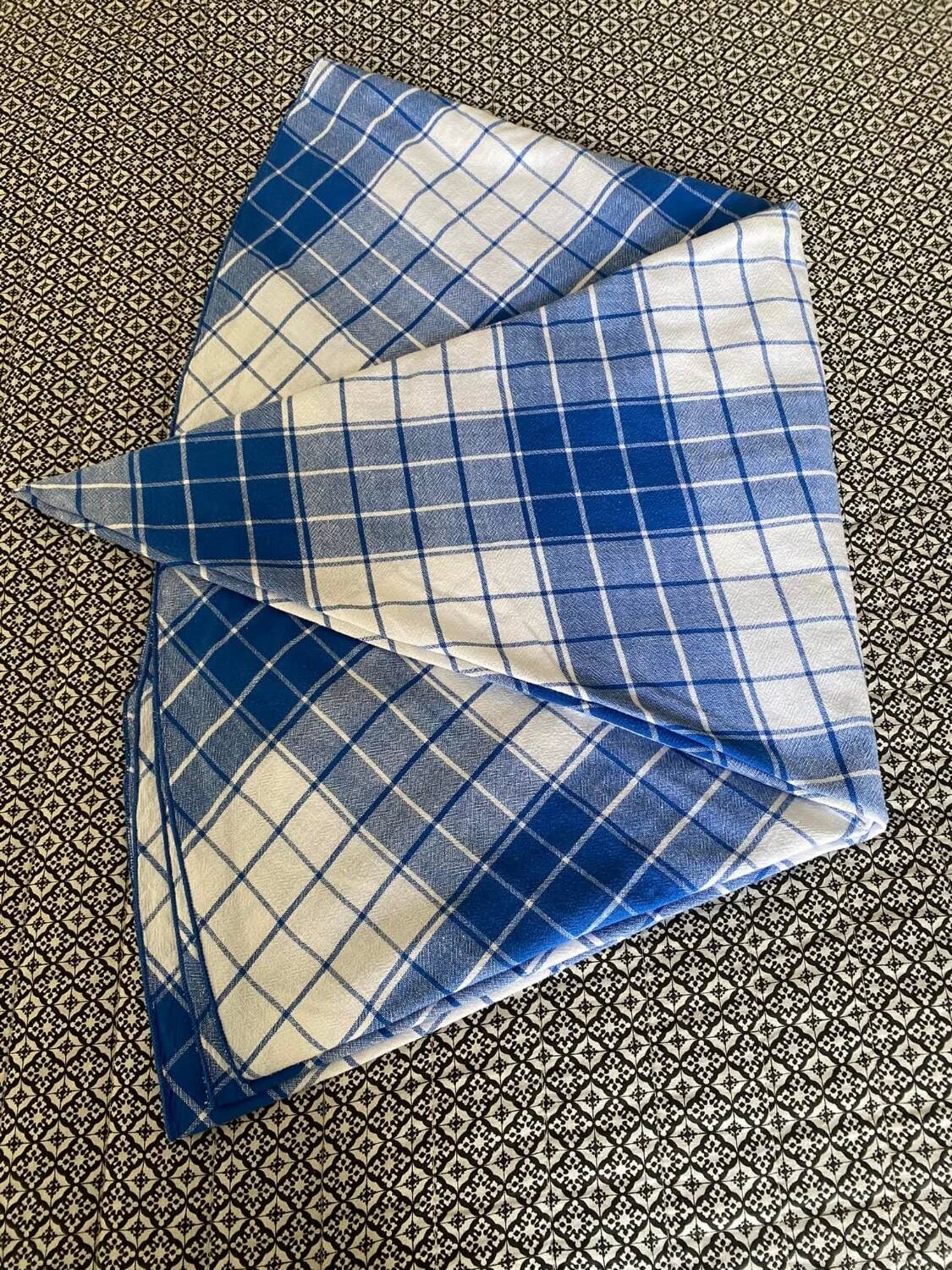 Round cotton tablecloth. Blue and white colors.