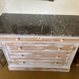 Louis-Philippe chest of drawers in walnut.