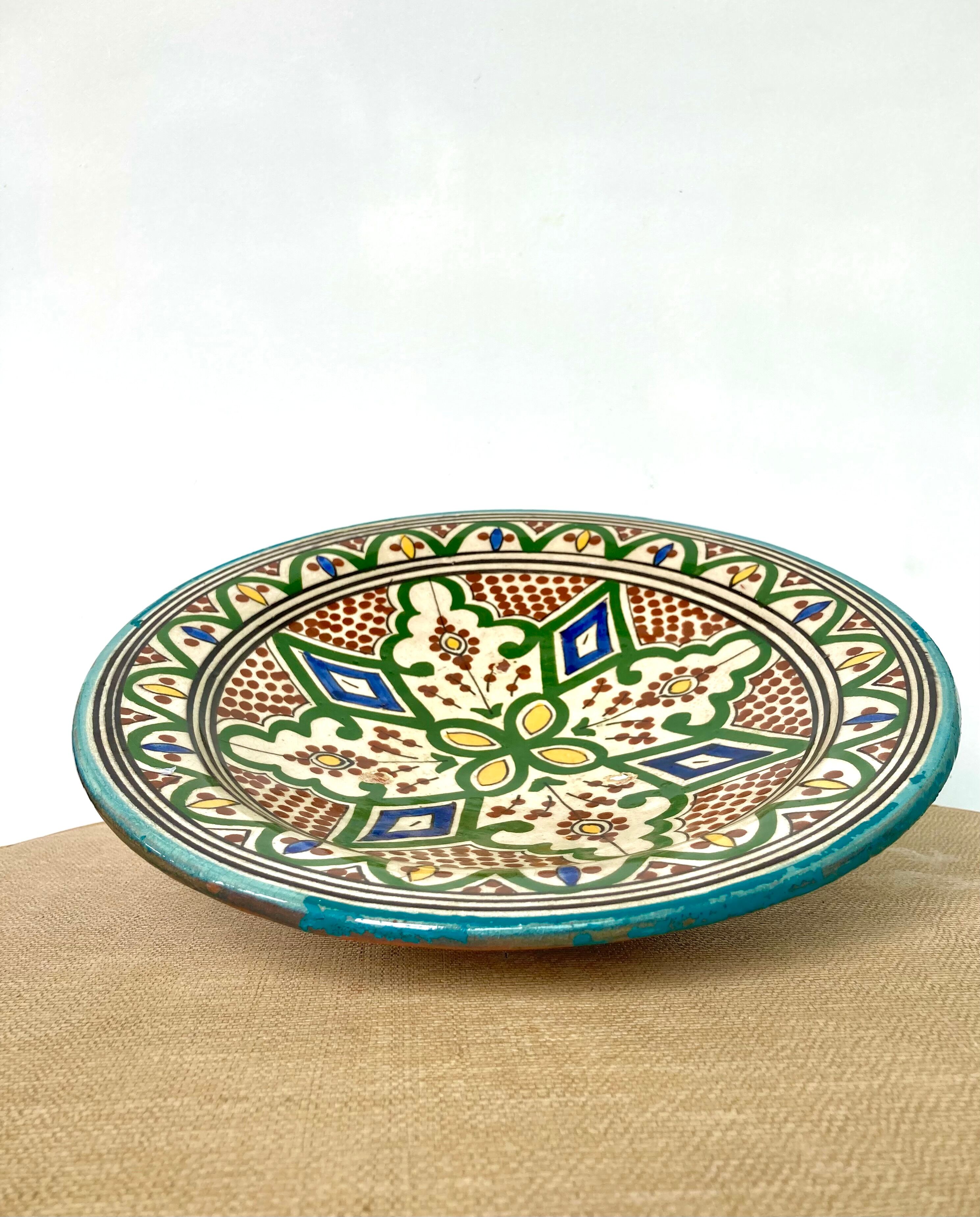 Ceramic cutting dish Safi Morocco