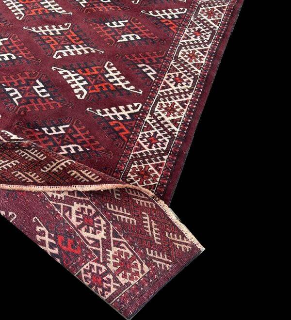 Turkmen Bukhara Yomud Rug: 3.10 X 2.08 Meters