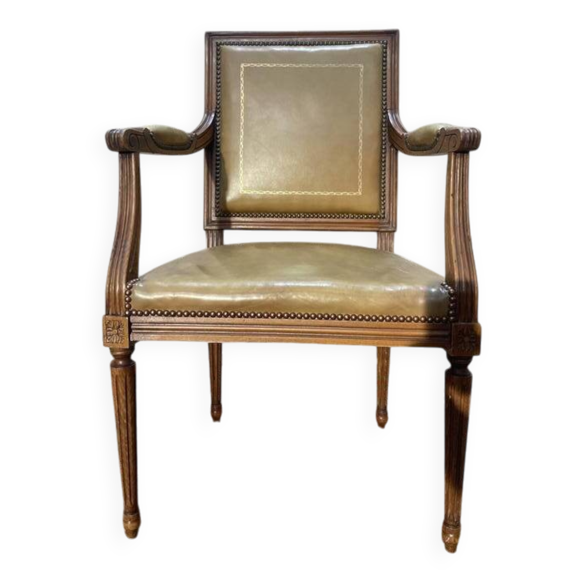 Fauteuil de bureau de style Louis XVI en cuir beige