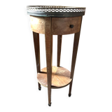 Table d’appoint ronde en bois, marbre et galerie en laiton – Style Louis XV
