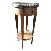 Table d’appoint ronde en bois, marbre et galerie en laiton – Style Louis XV