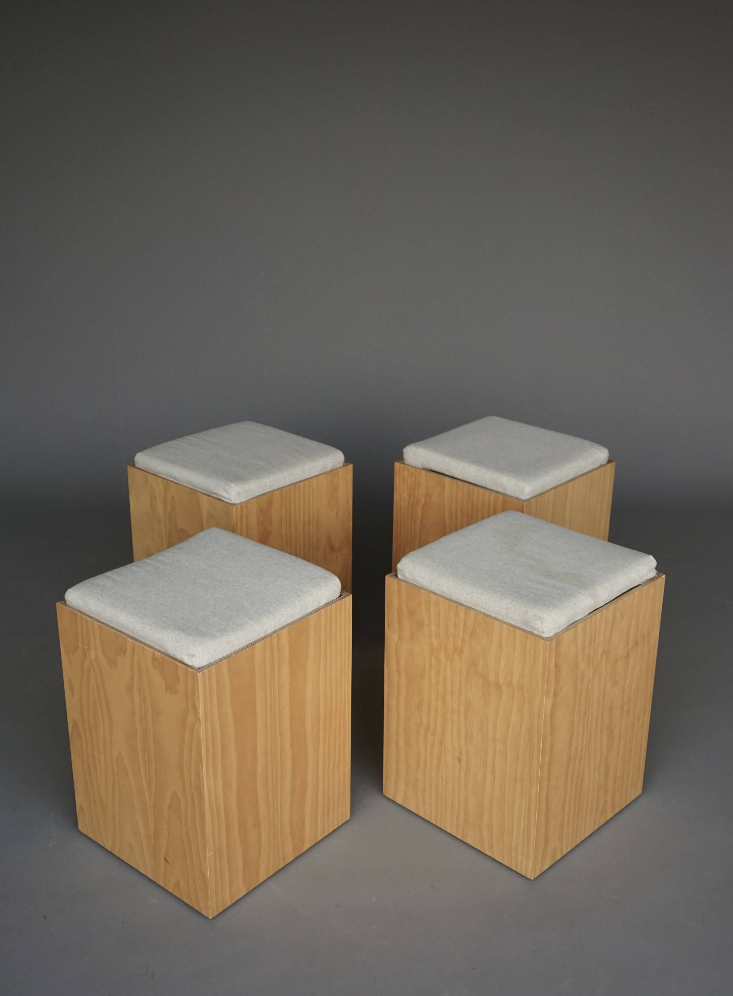 Tabourets en contreplaqué vintage avec coussins gris, années 1990, ensemble de 4