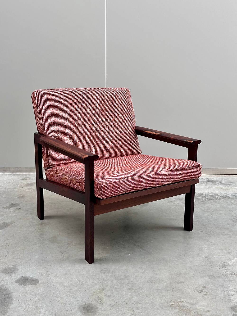 Fauteuil 'Capella' en palissandre, Illum Wikkelsø pour N. Eilersen, Danemark, années 60.