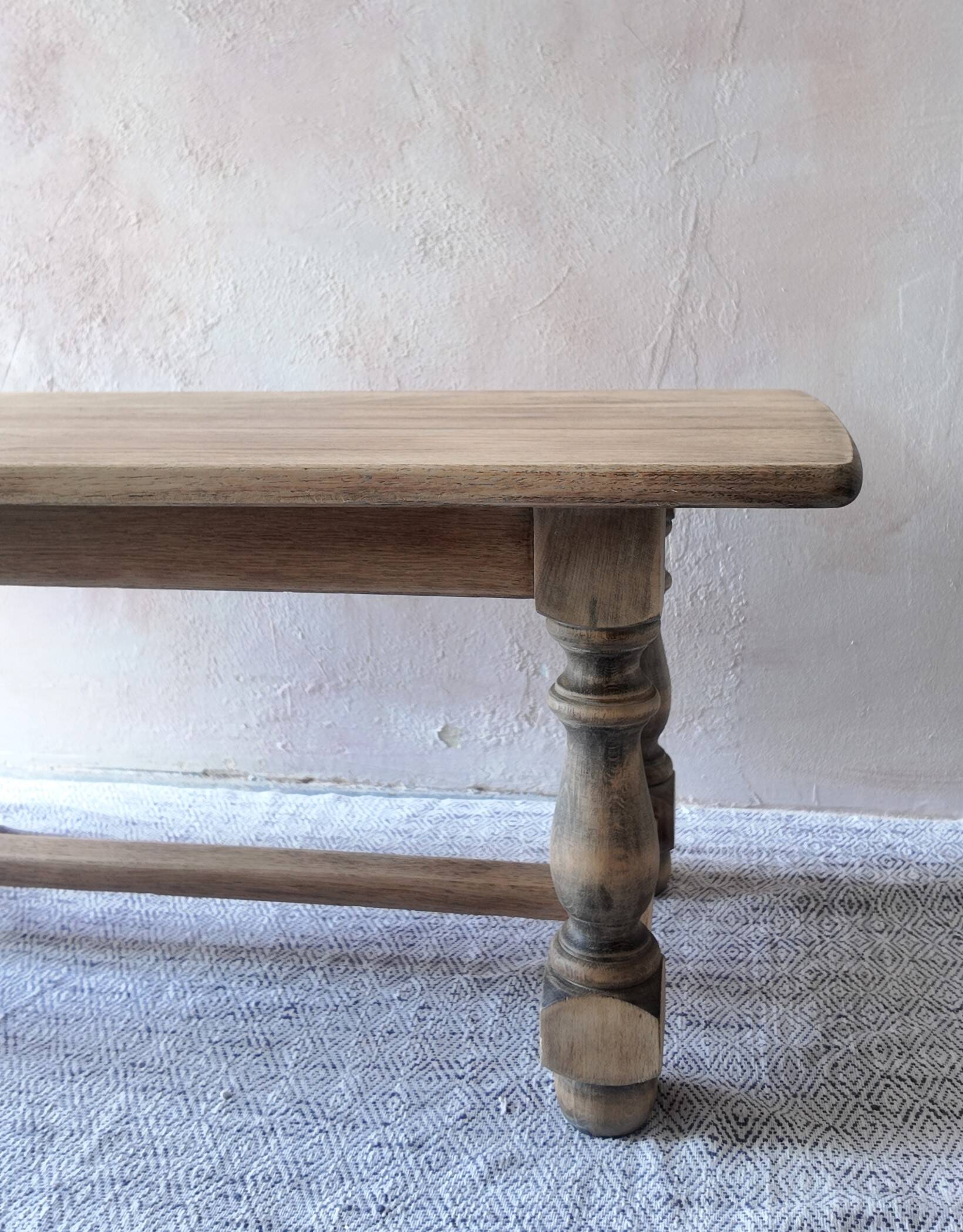 Old farmhouse coffee table in solid oak - turned legs and stretcher.