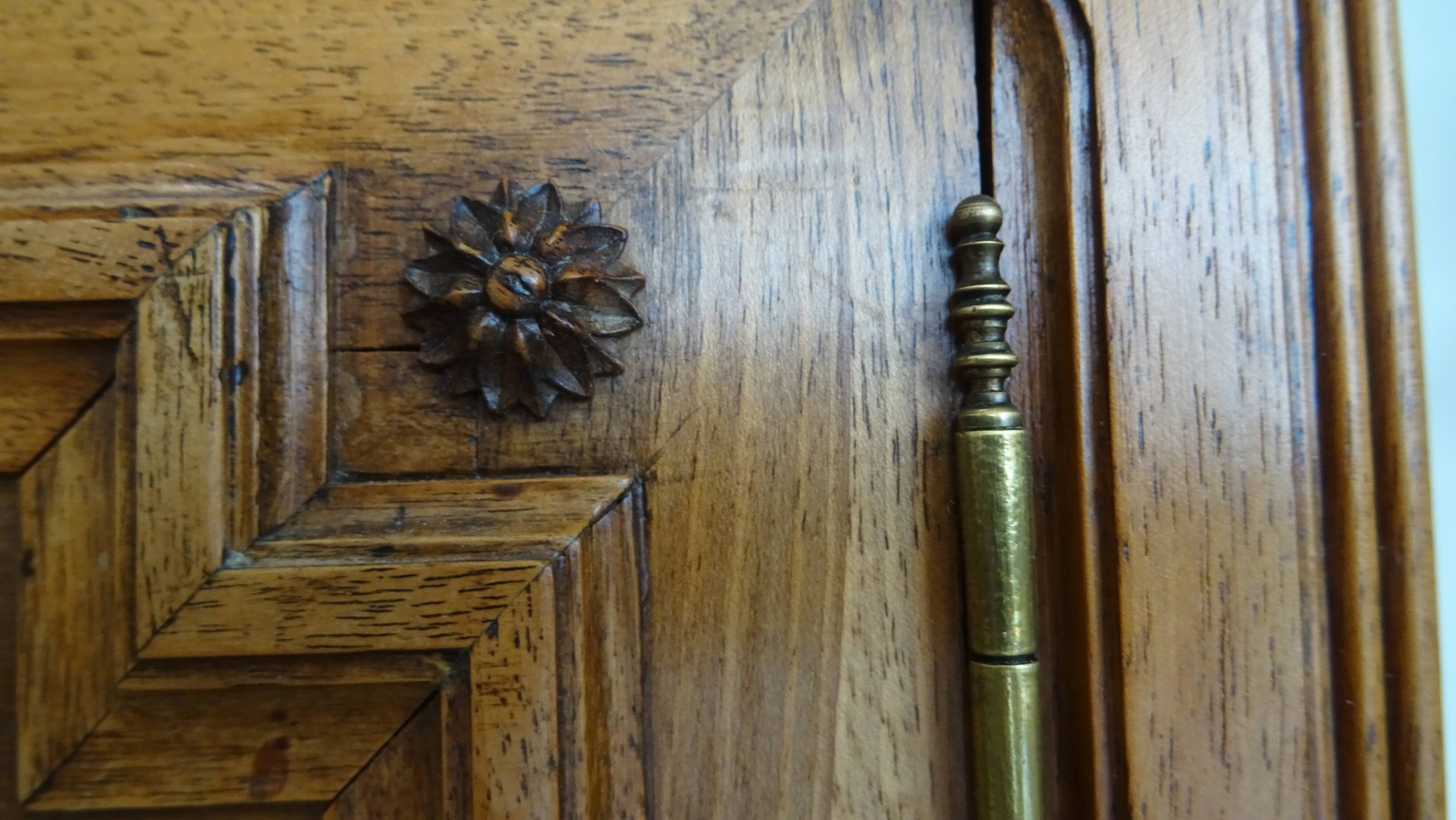 Bedside table - early 1900 - marble/ceramic