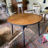 Table en bois ronde avec rallonge intégrée