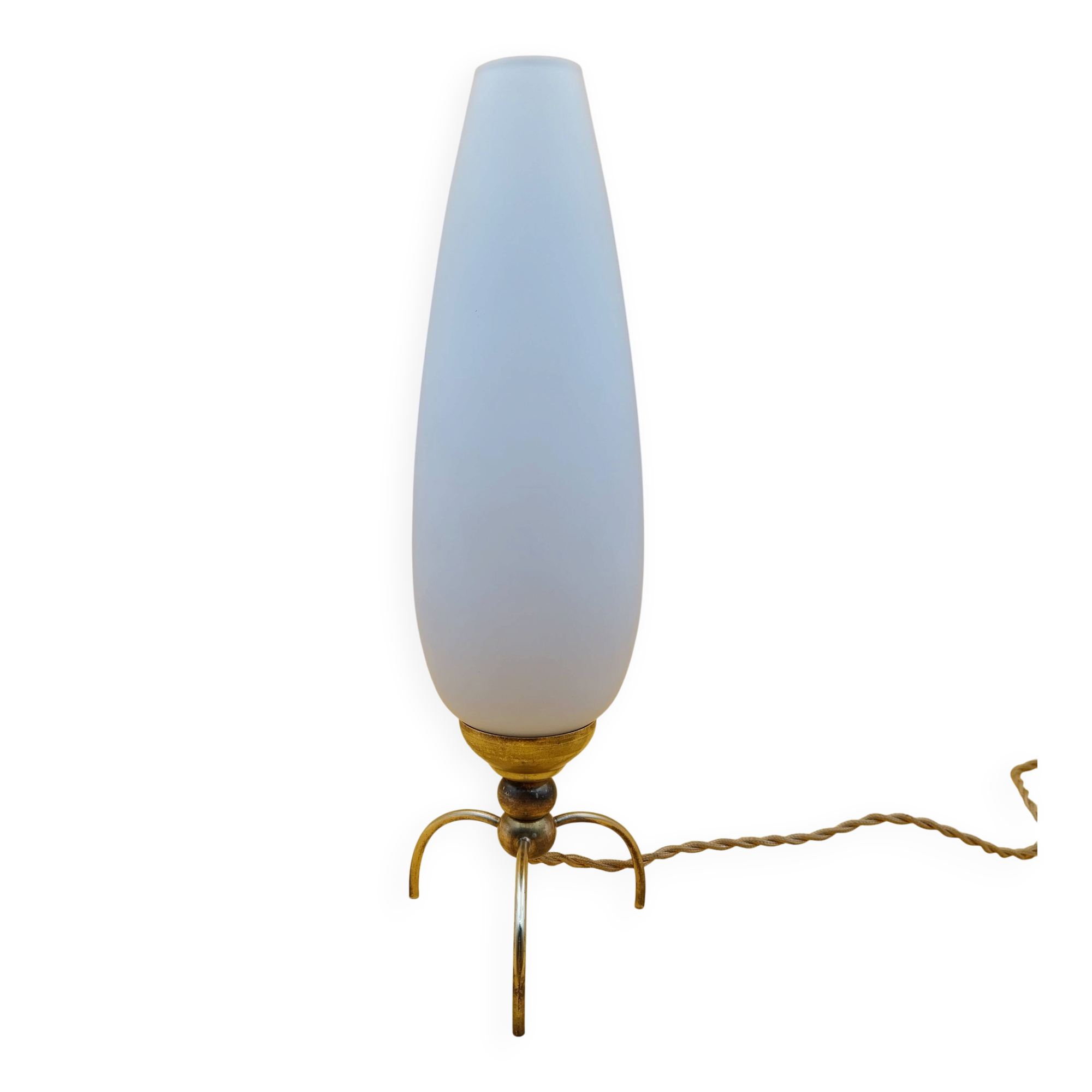 Lampe tripode laiton et opaline année 60