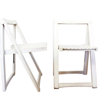 Paire de chaises pliantes en bois
