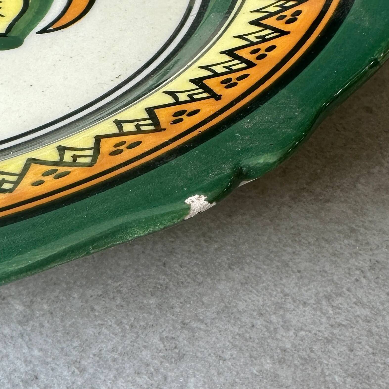 Henriot Quimper Breton earthenware plate – green-yellow-orange geometric pattern – Ø 24 cm