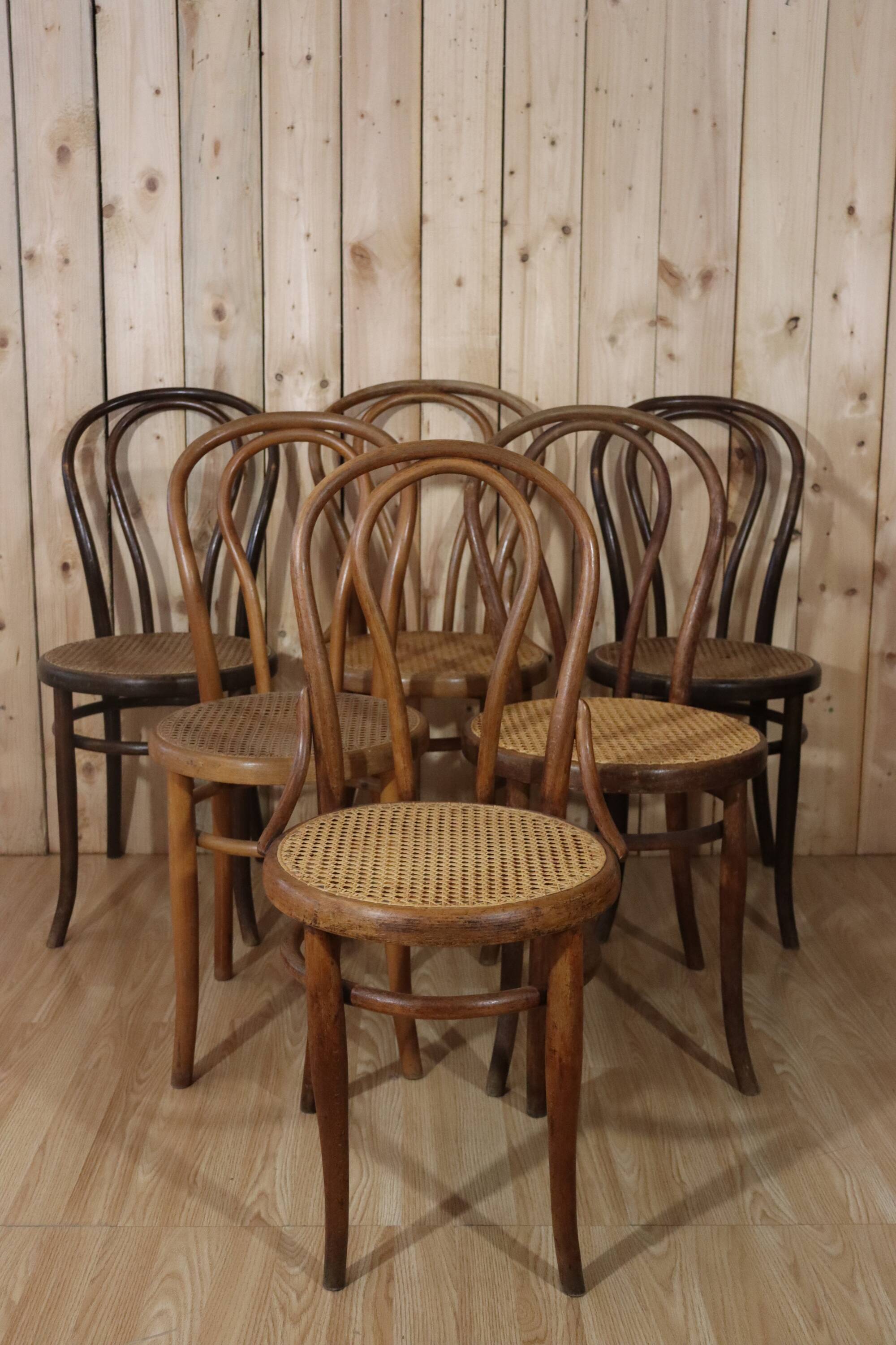 Series 6 bistro chairs model n°18 Thonet style