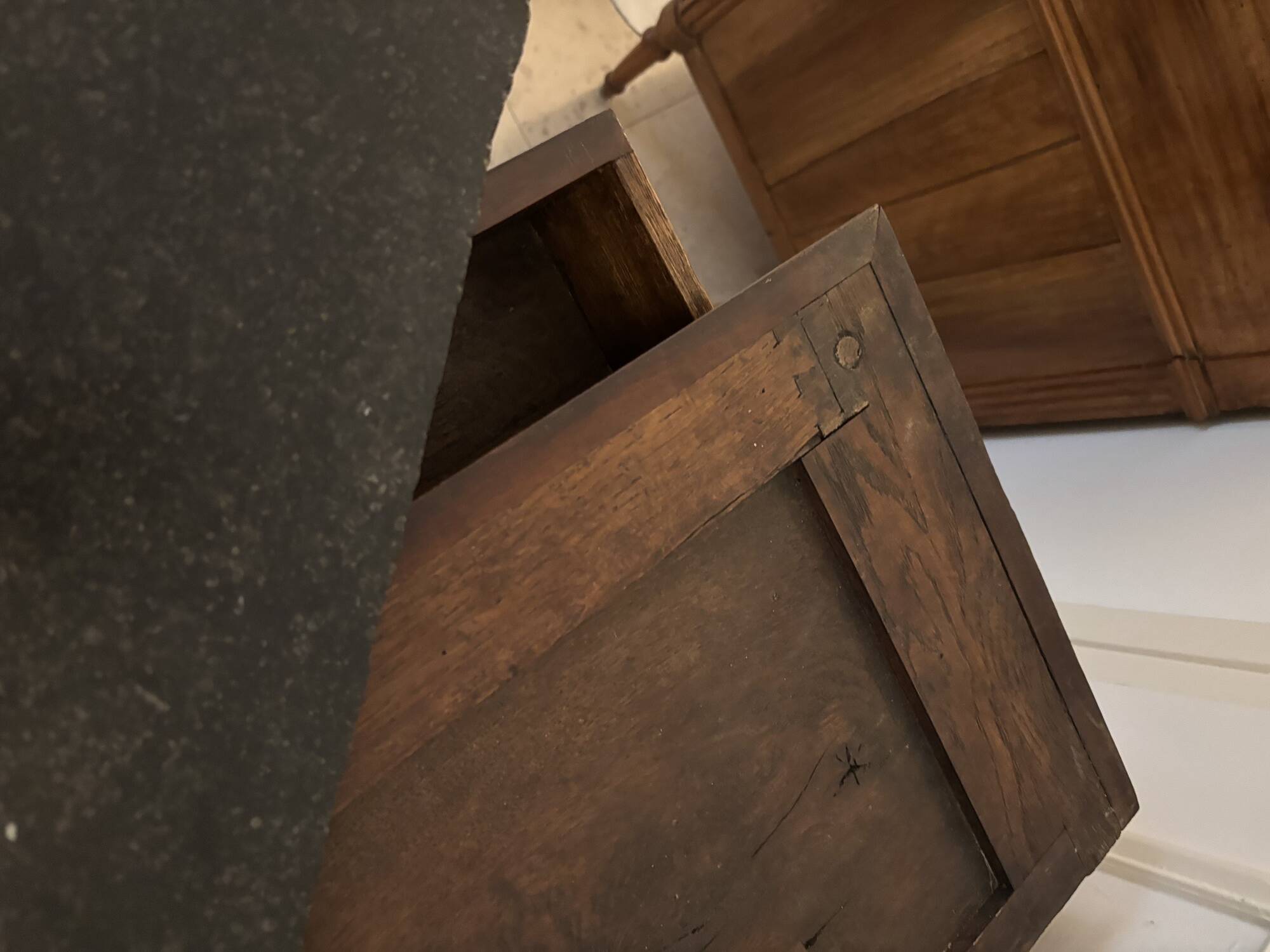 Antique small Empire console from the early 19th century in mahogany and marble.
