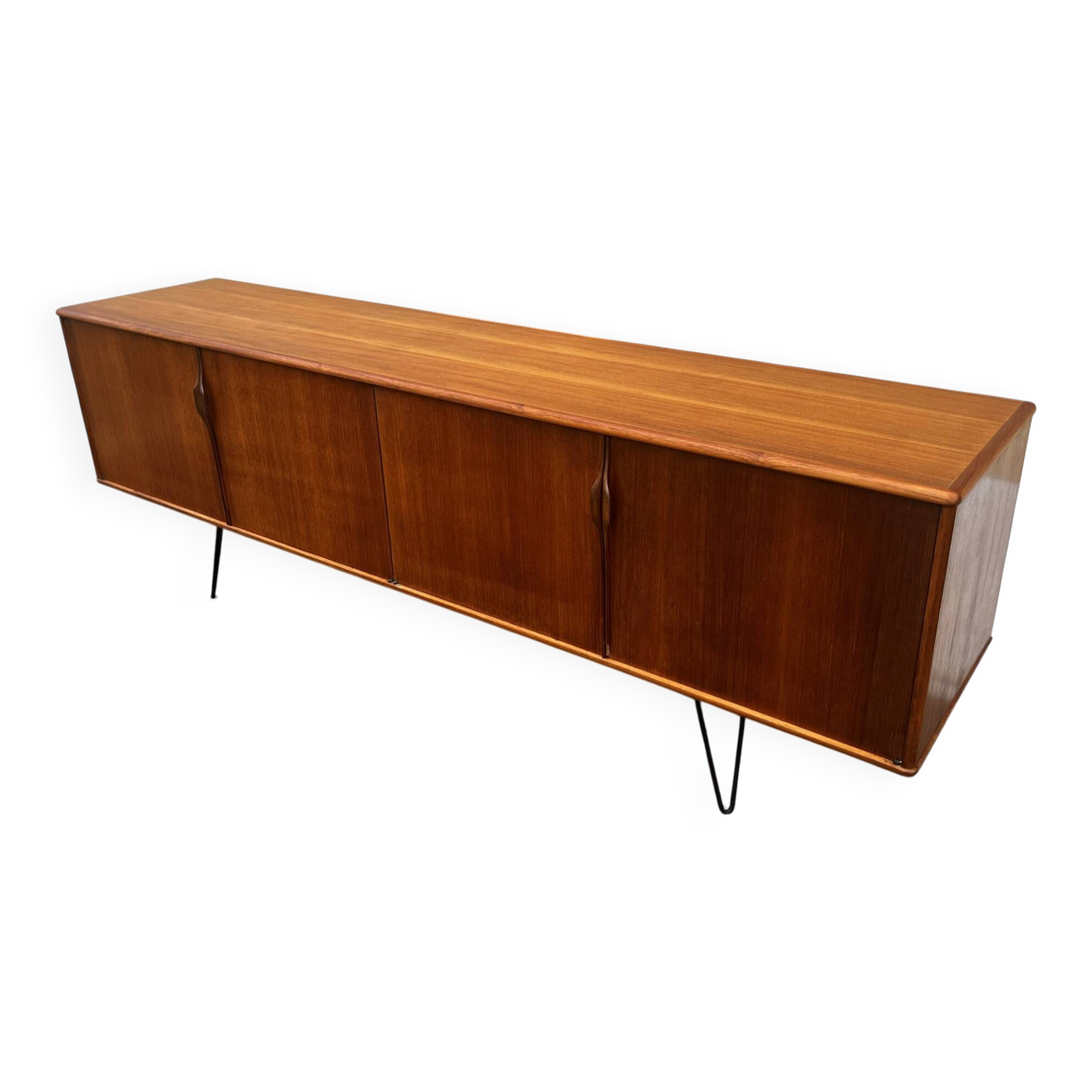 Teak enfilade