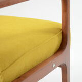 Yellow kard armchair