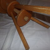 Wooden screw adjustable height stool