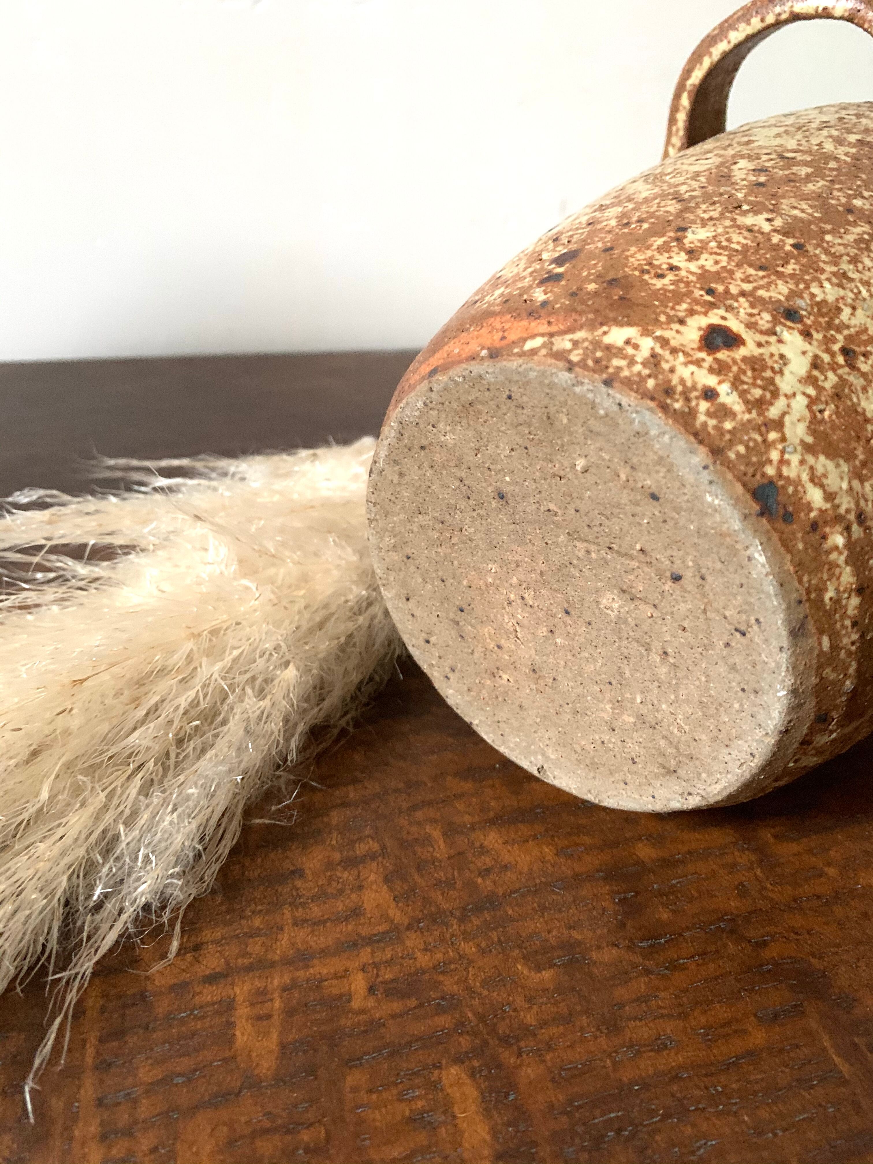 Sandstone pickle pot