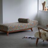 Art Deco bench, reupholstered in vintage fabric, Danish cabinetmaker, 1940s.