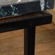 Table basse moderniste en Formica noir marbré vert