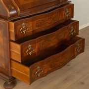 Commode secrétaire italienne, vers les années 1920.