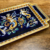 Cake dish cake Gien Renaissance blue background