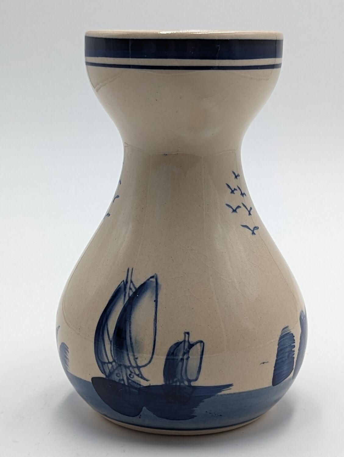 Vase en céramique bleue