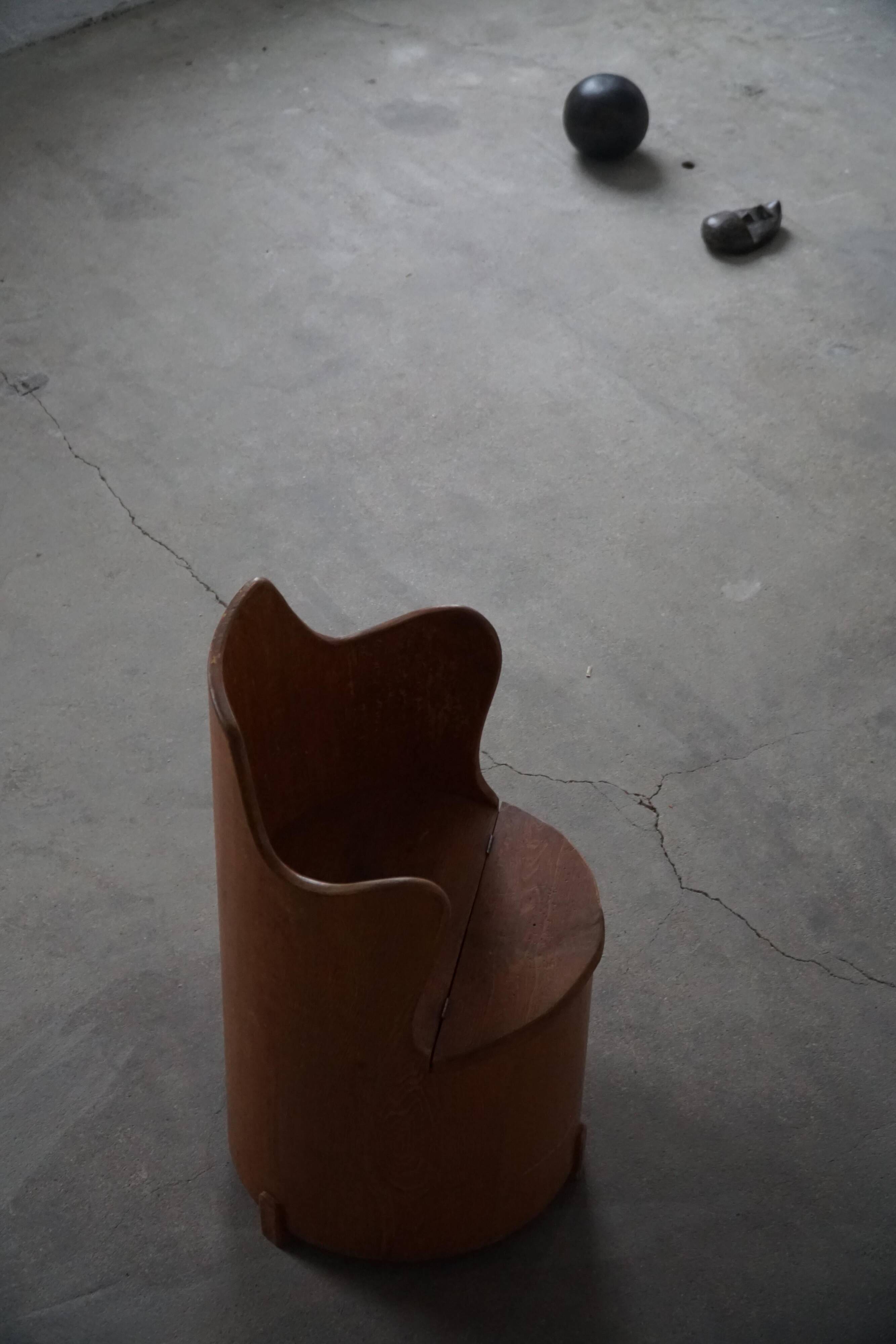 Modern Scandinavian style, Stump chair / "Kubstol" in pine, mid-20th century, 1950s.