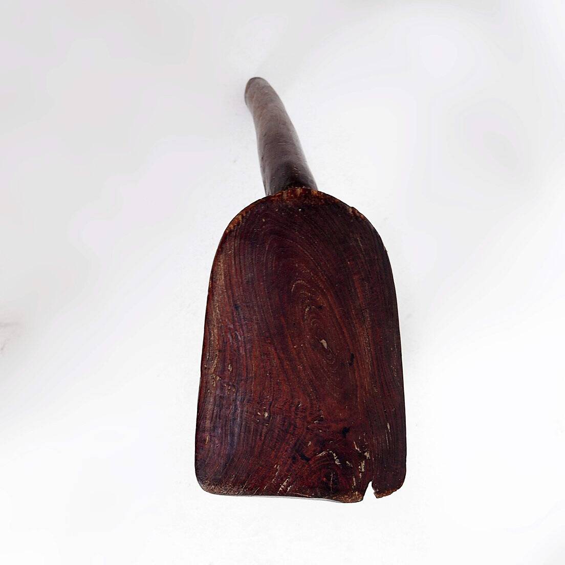Tabouret tripode en bois du Burkina Faso