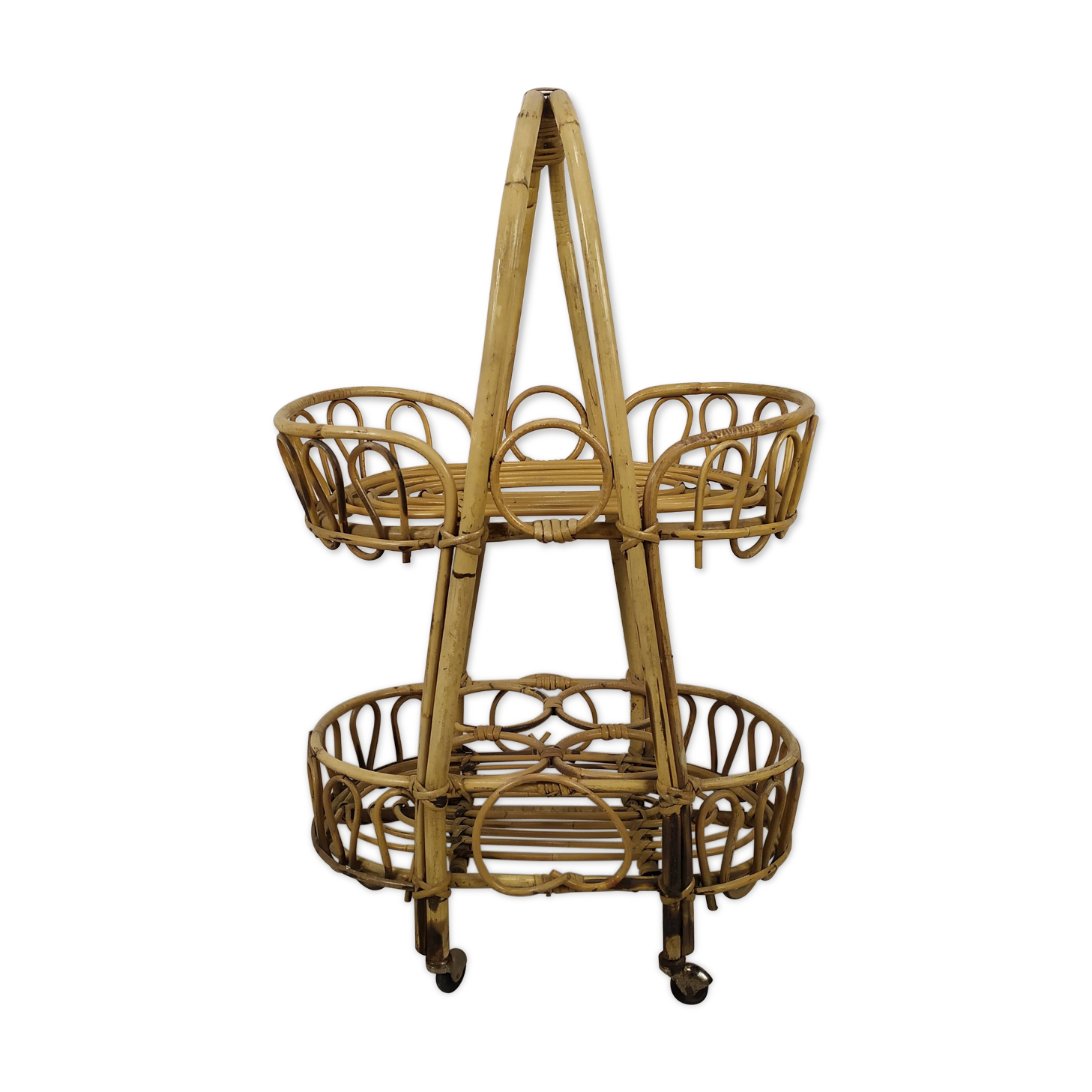 Rattan bar service