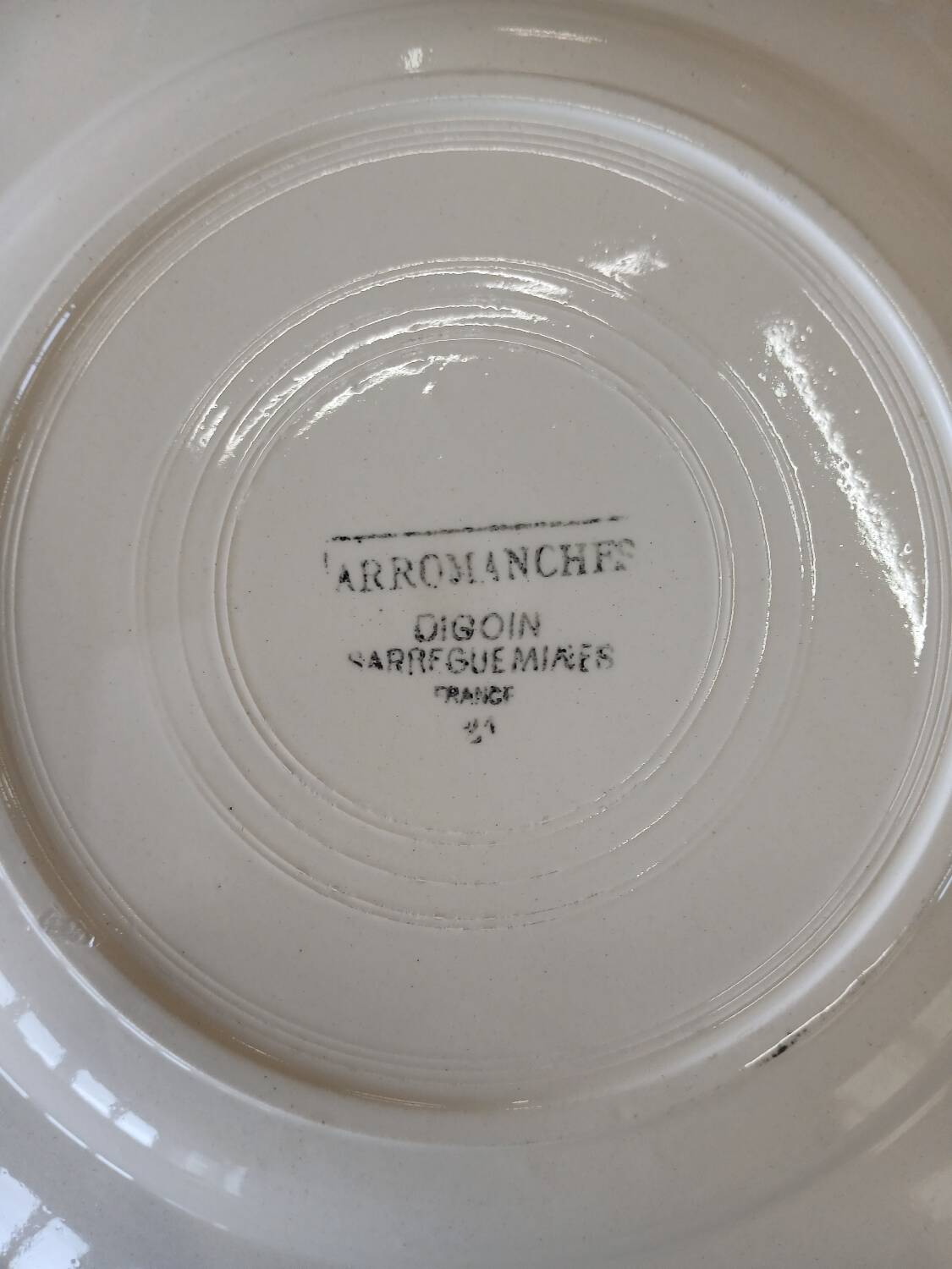 9 old flat plates Digoin Sarreguemines