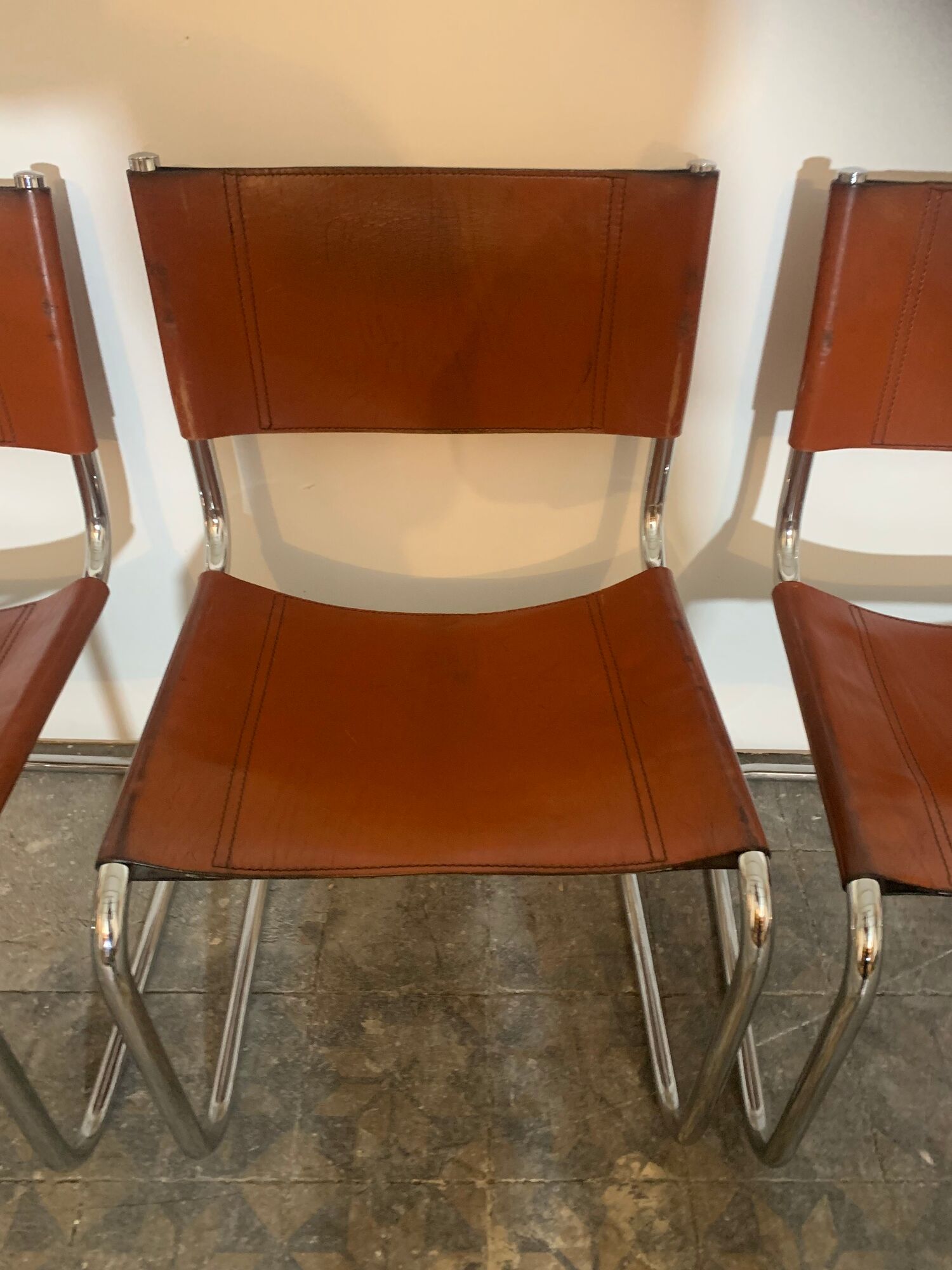Suite of 6 designer chairs Fasem design