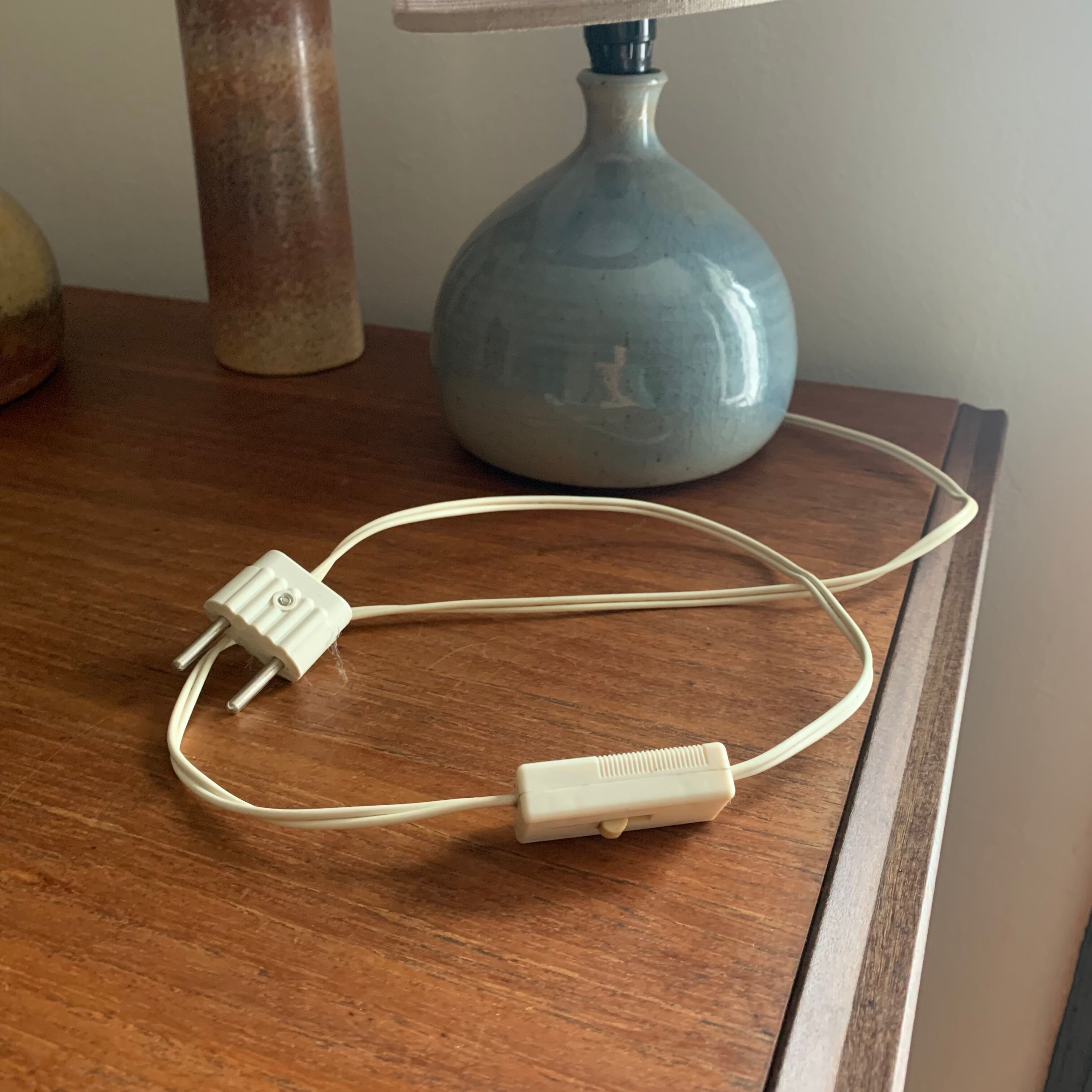 Vintage table lamp in blue ceramic