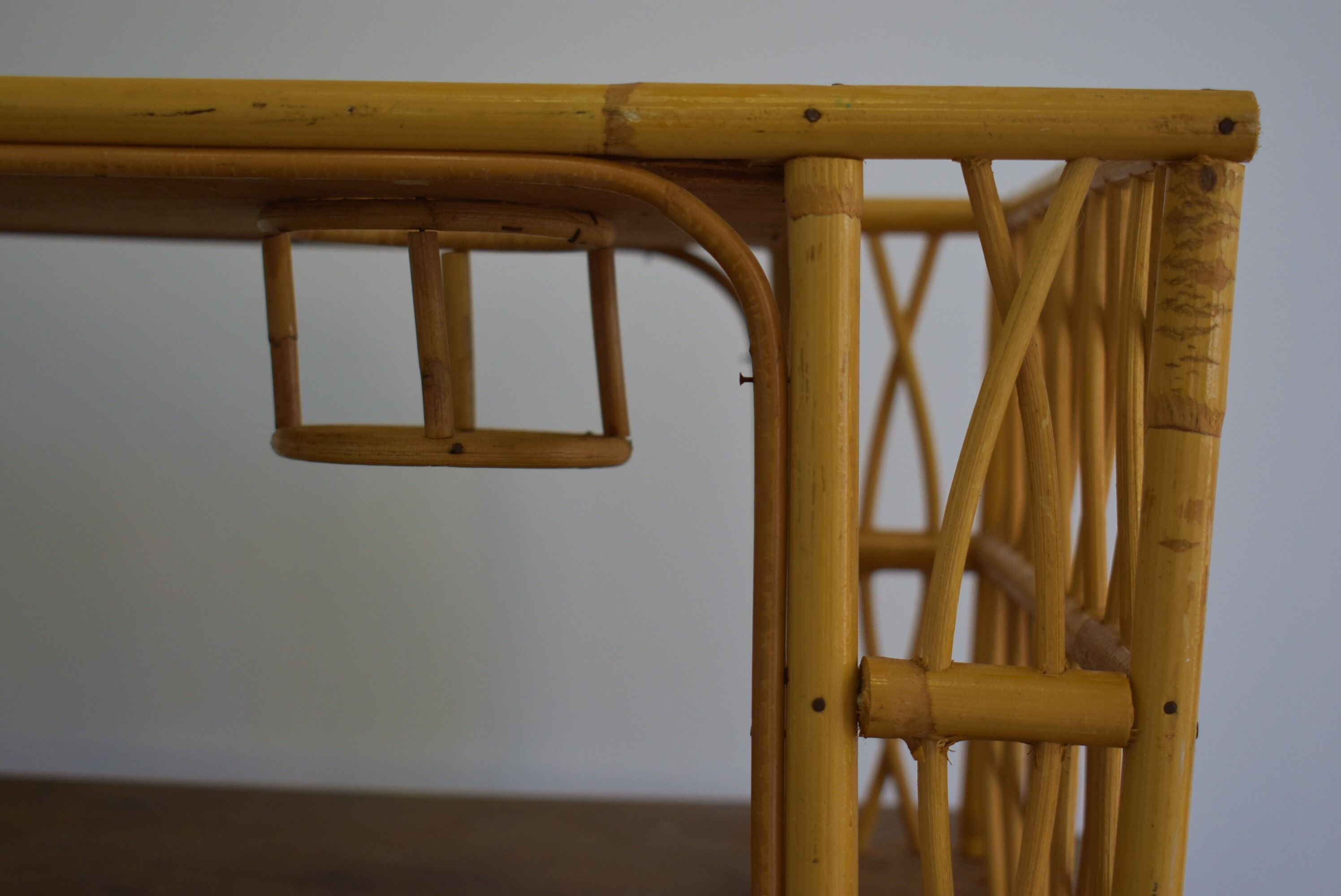 Rattan breakfast platter