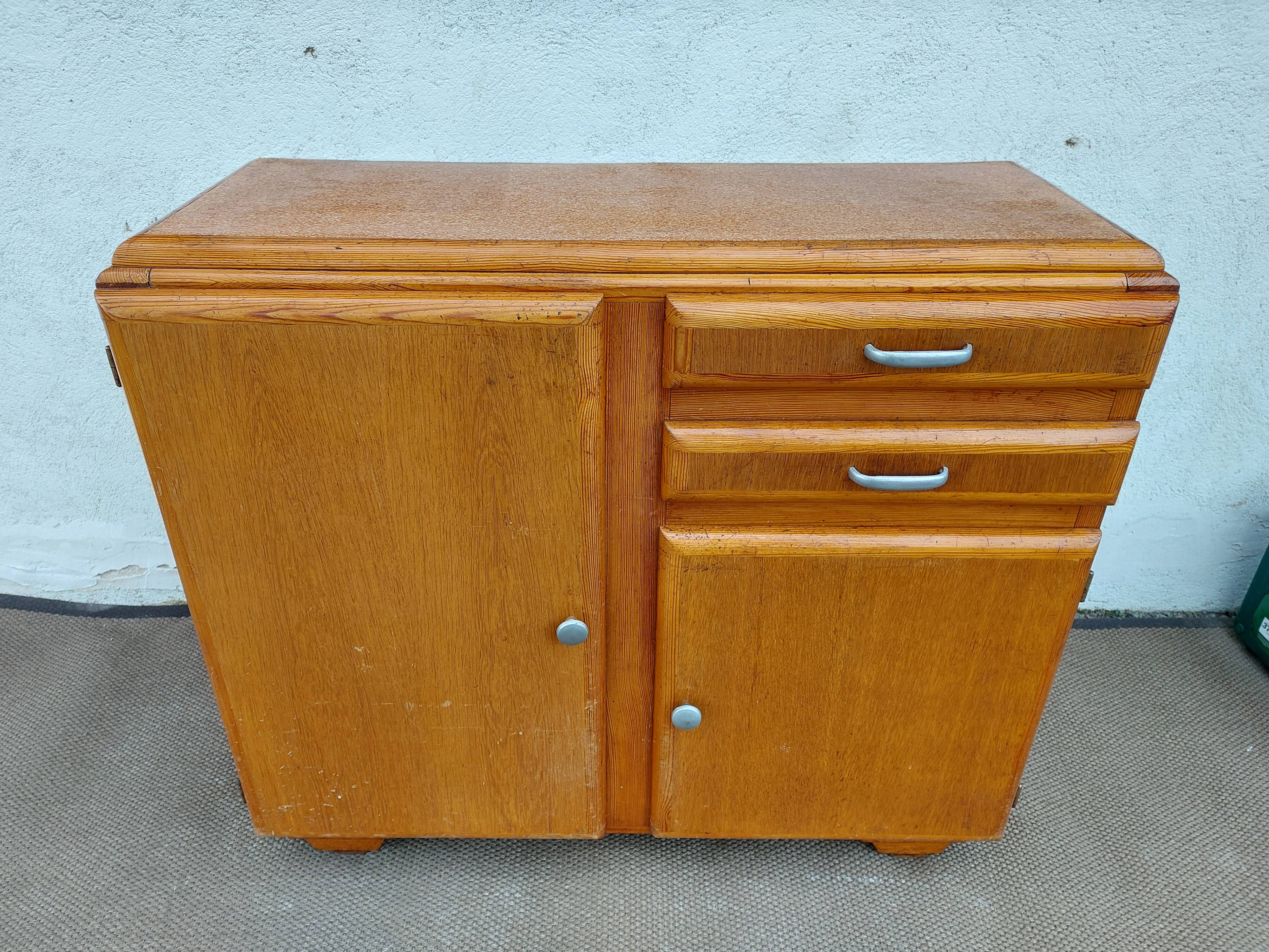 small Mado buffet, asymmetrical doors