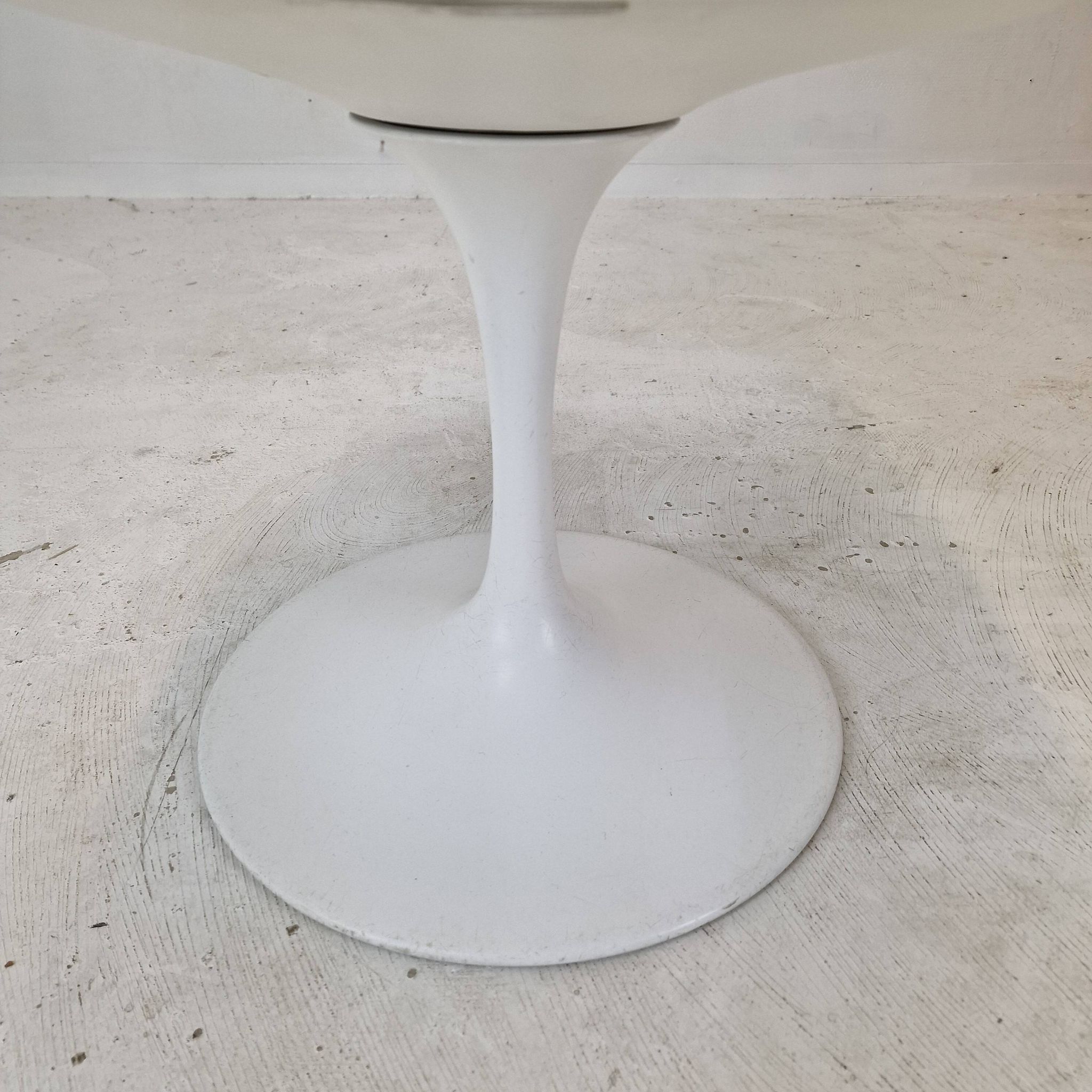 Knoll Marble Dining Table With 5 Chairs by Eero Saarinen, 1960s