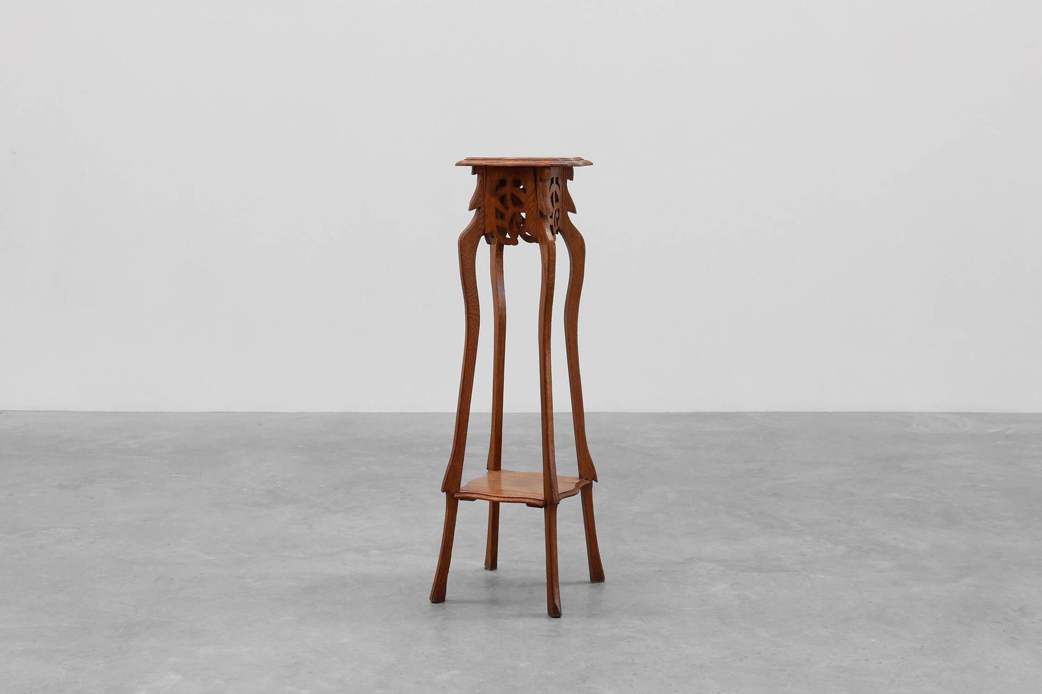 Art Deco tall pedestal in oak with 2 levels, France ca. 1915