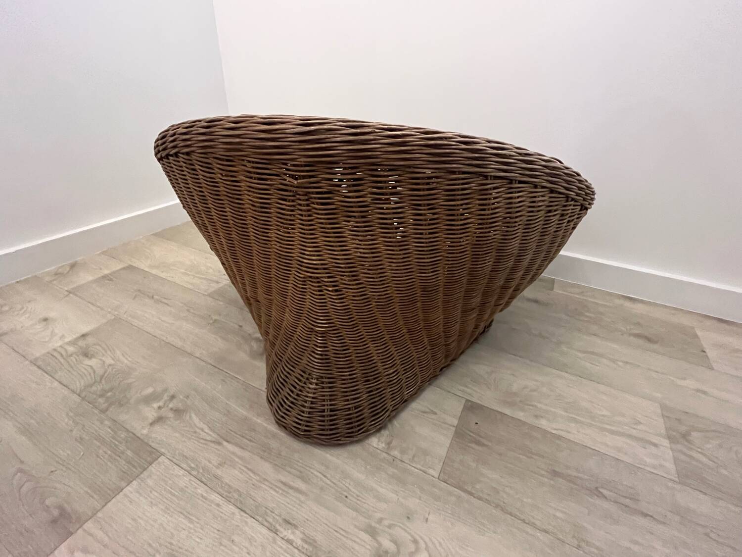 Lotus chair
